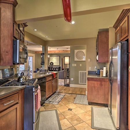 Cozy Conyers Cabin With Fireplace And Pool Table! Ngoại thất bức ảnh