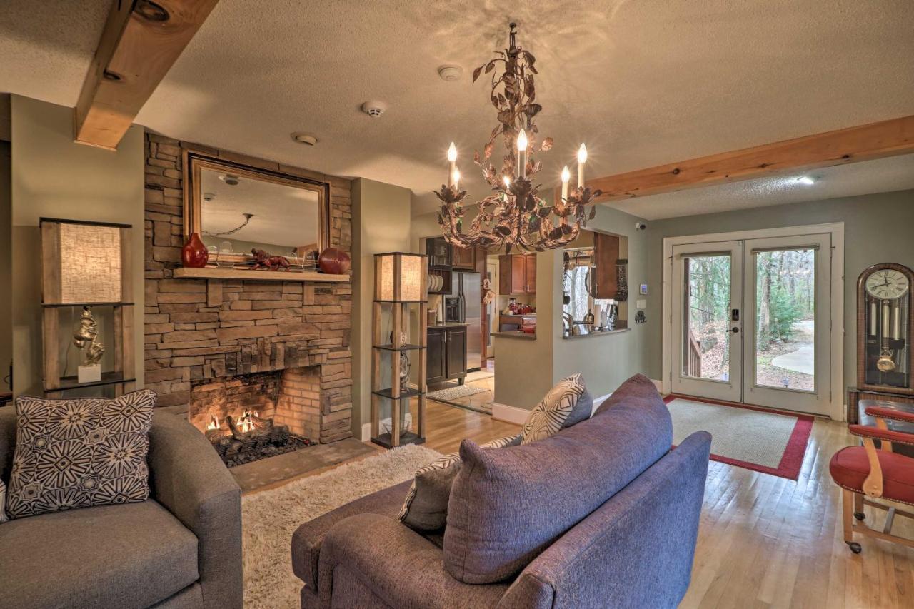 Cozy Conyers Cabin With Fireplace And Pool Table! Ngoại thất bức ảnh