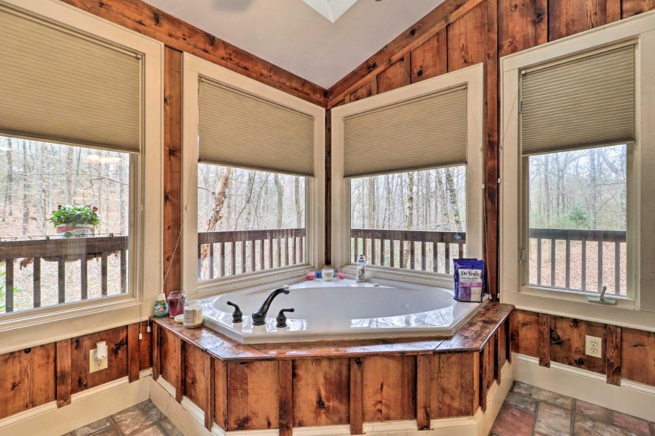 Cozy Conyers Cabin With Fireplace And Pool Table! Ngoại thất bức ảnh